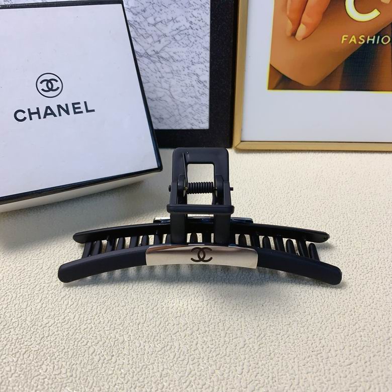 Chanel Hair Grab Clip  (1)